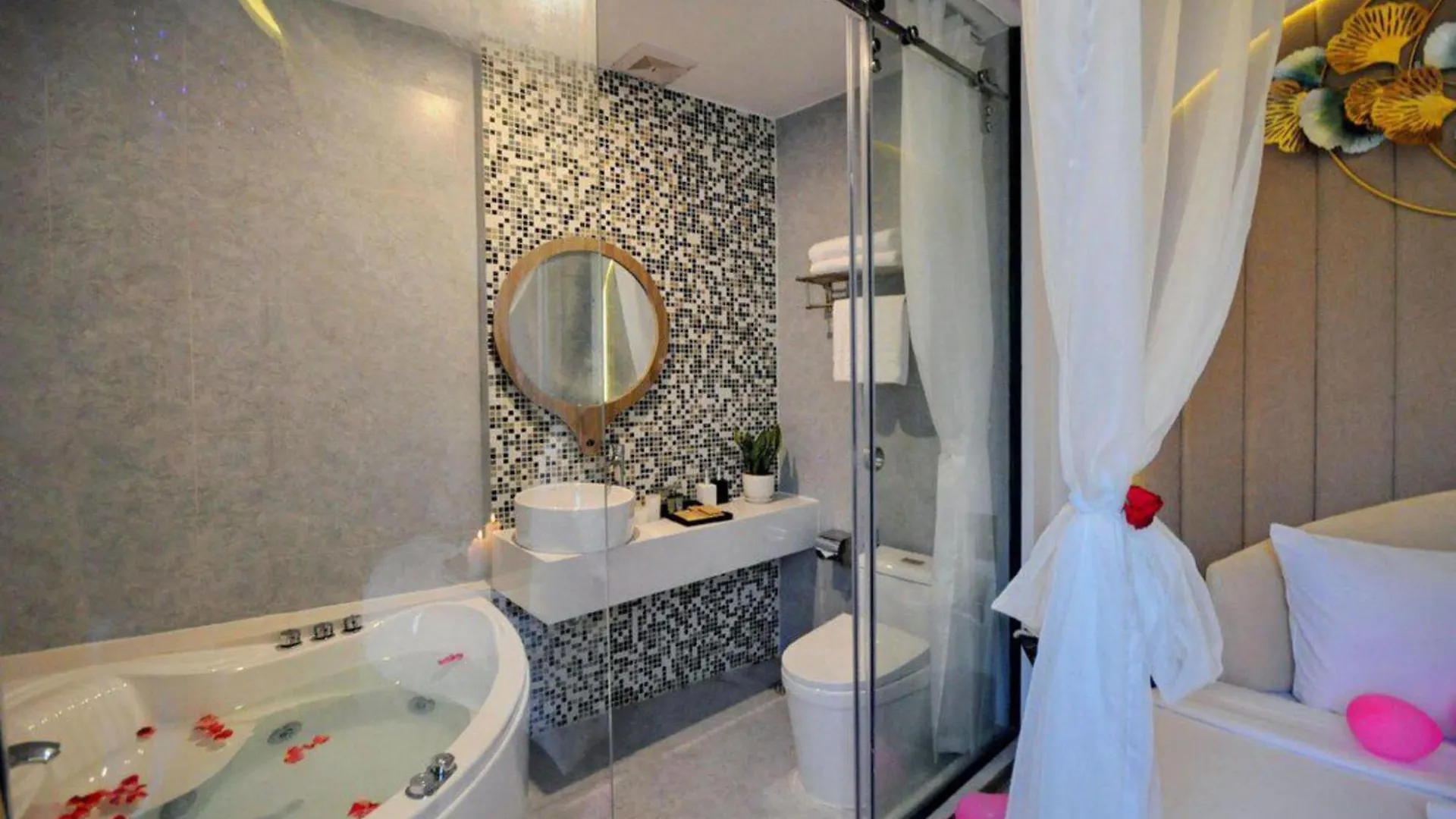 Ngoc Bich Hotel Da Nang Vietname